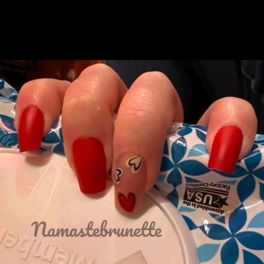 2/$16 Hearts Press On Nails - Picture 5 of 16